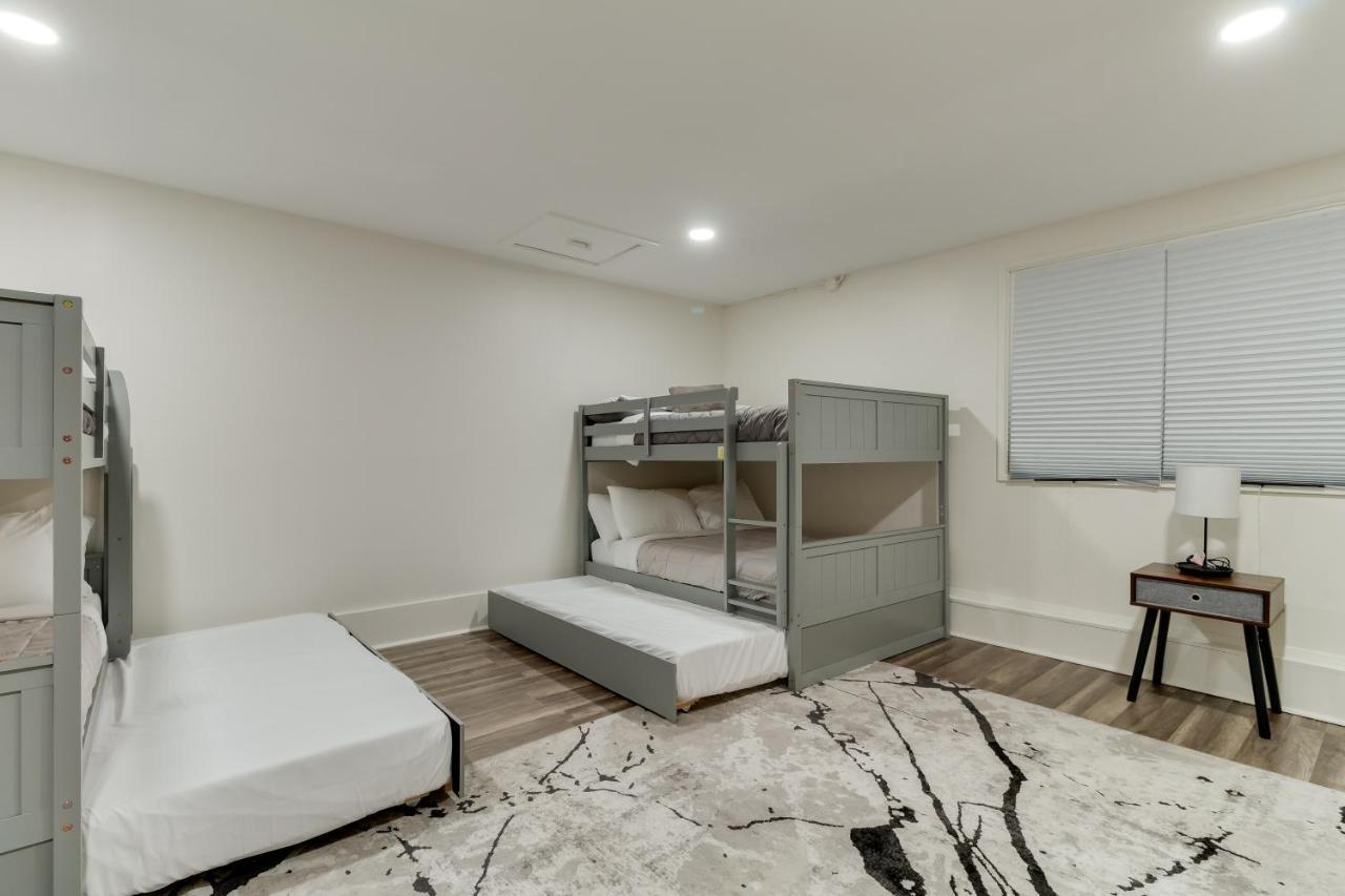 4 Bedroom West Hills Charmer With Pool And Jacuzzi Casa vacanze Los Angeles